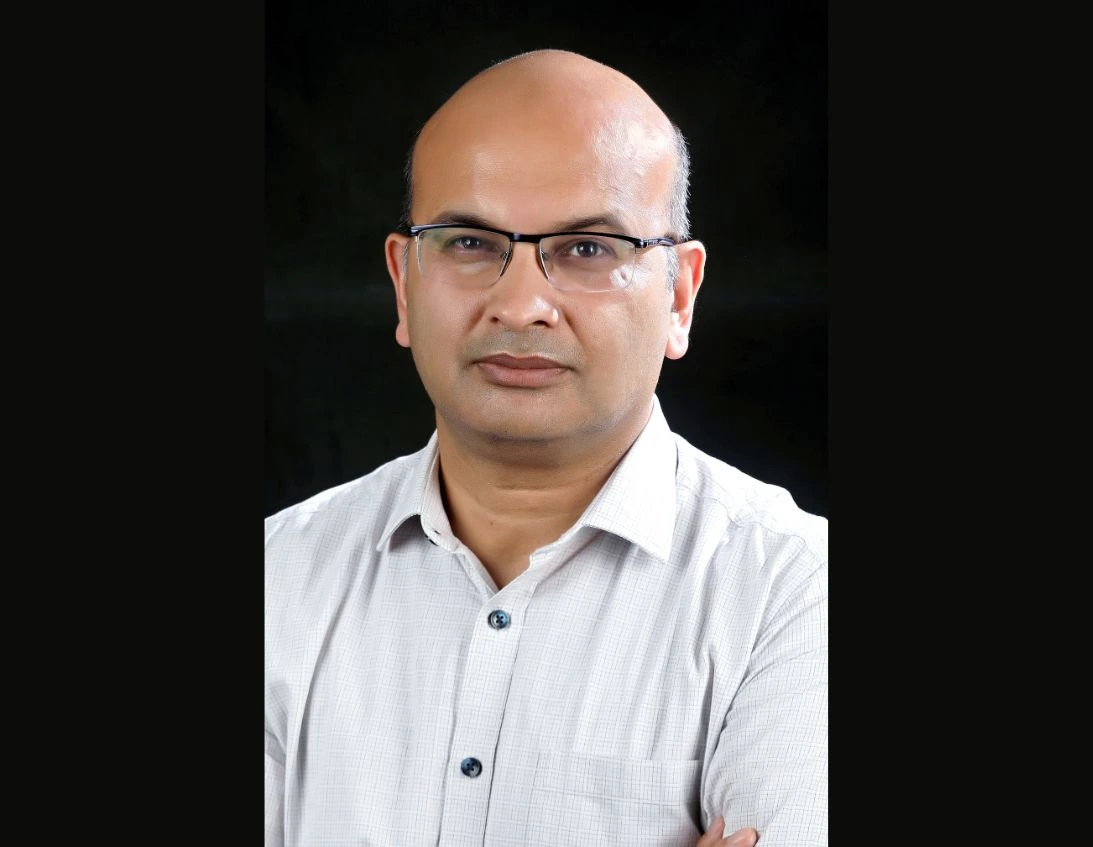 Dr Vivek Jain